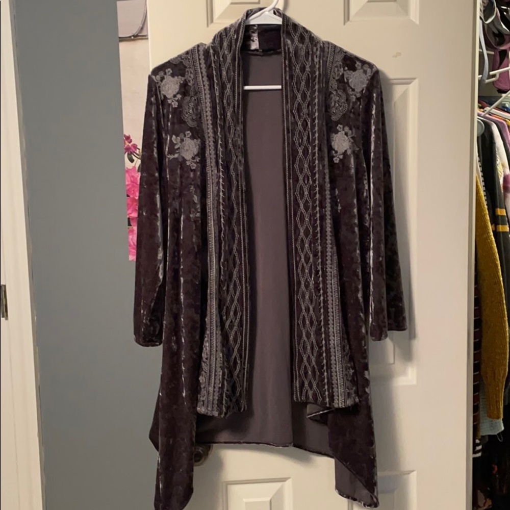 Andree Sweater/ Cardigan/Cover